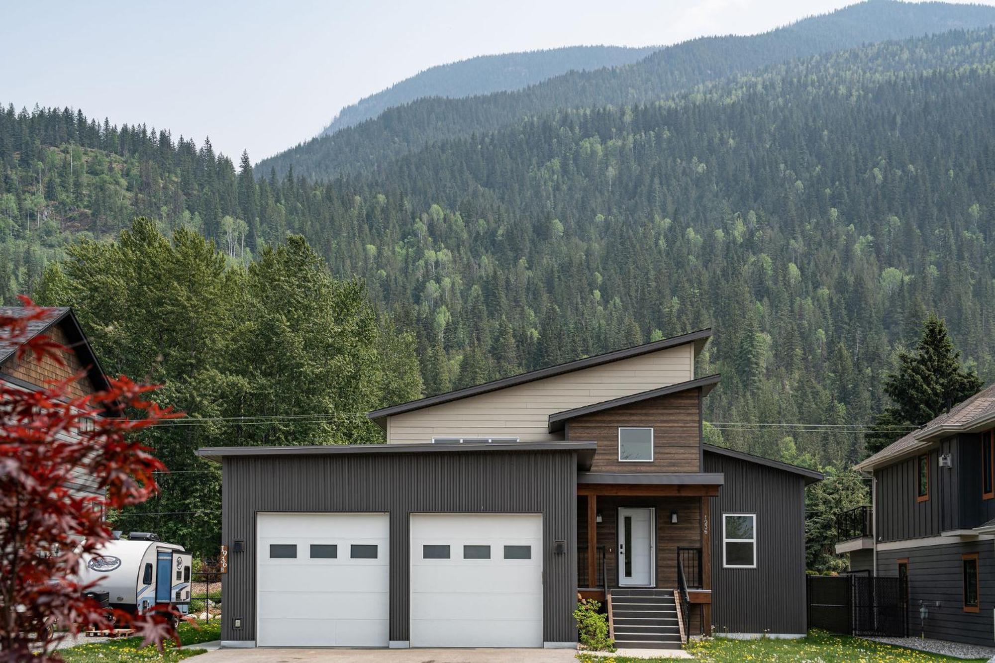 Mountain Dreams - Revelstoke Home Near Rmr Dış mekan fotoğraf